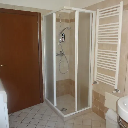 Le Casette Di Via Roma ベッド・アンド・ブレックファスト ナルド